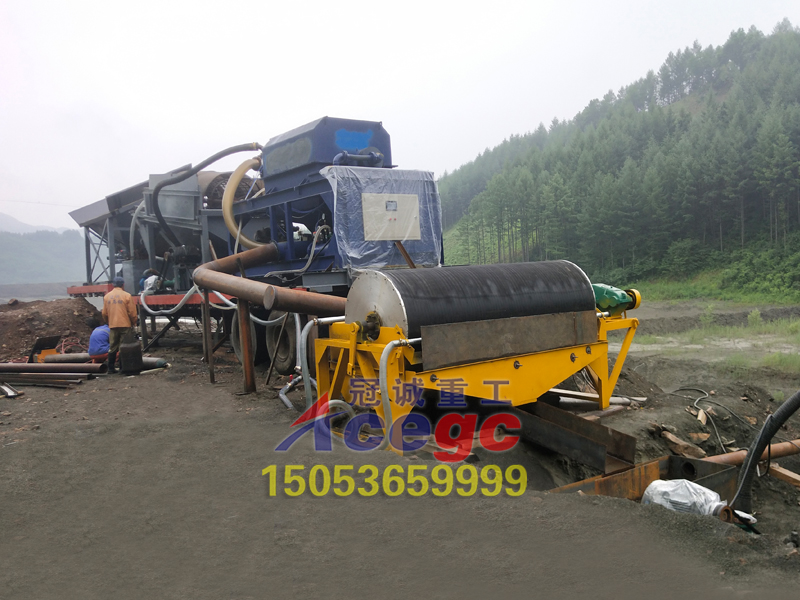 移動(dòng)離心選礦車(chē)