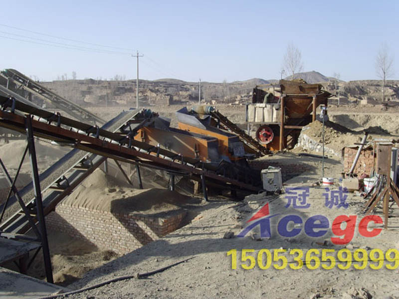 破碎制砂-機(jī)制砂生產(chǎn)線工作現(xiàn)場