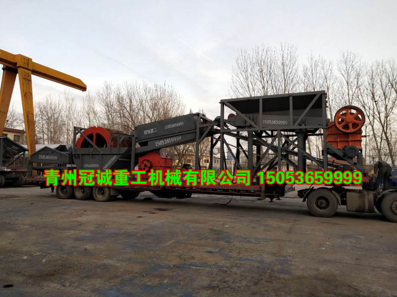 2019新款移動制沙洗砂機械生產(chǎn)線